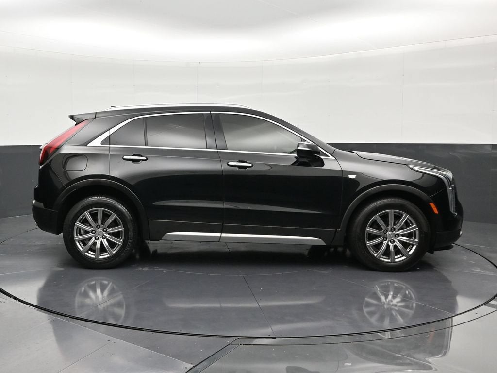 2022 Cadillac XT4 AWD Premium Luxury