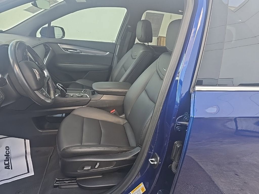 2023 Cadillac XT6 Luxury