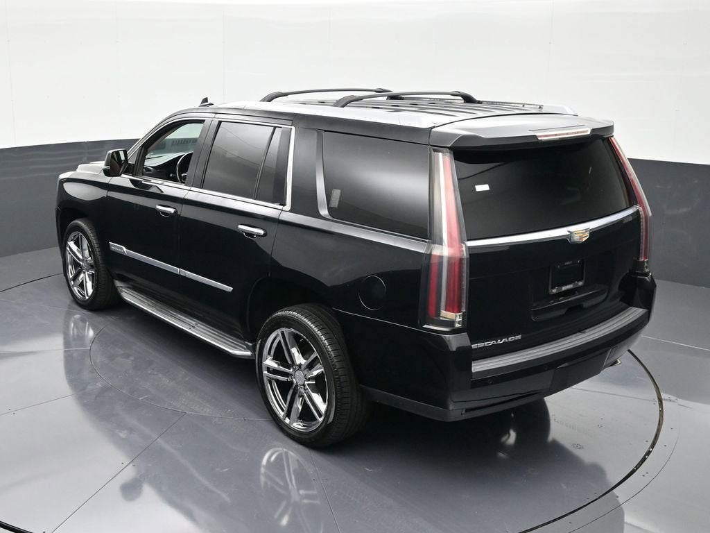 2016 Cadillac Escalade Luxury Collection