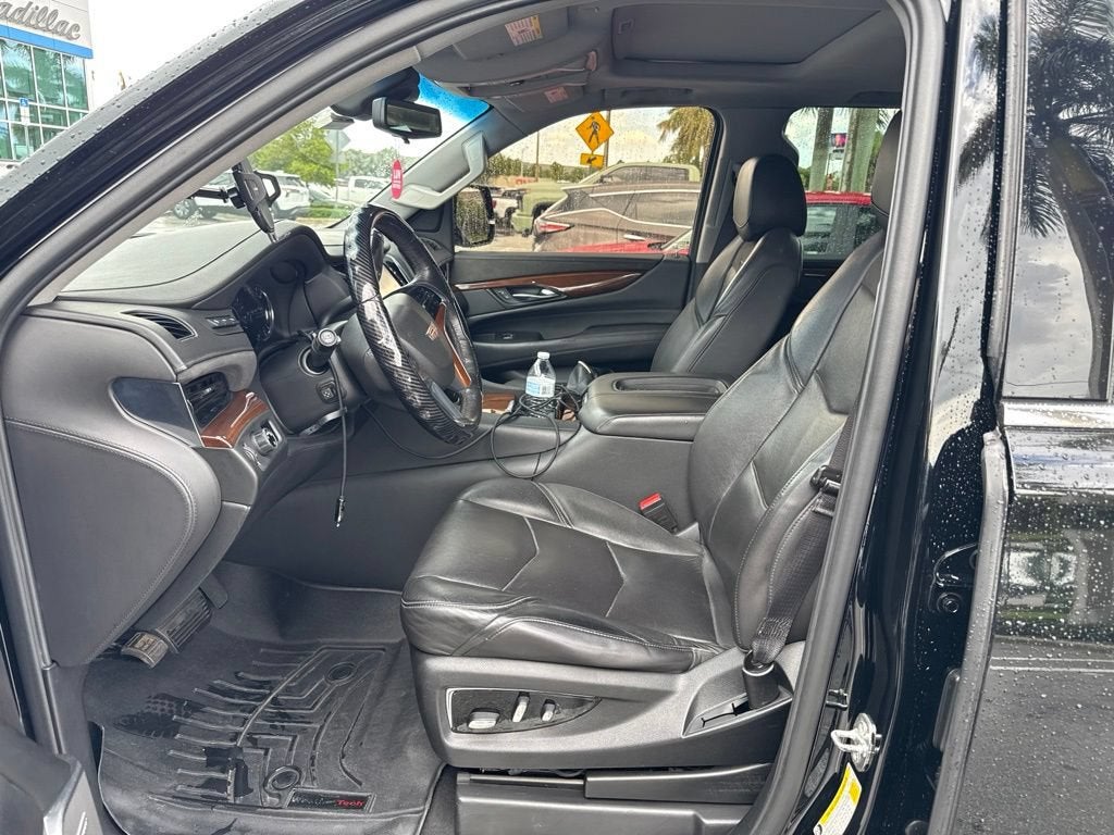 2020 Cadillac Escalade ESV Luxury