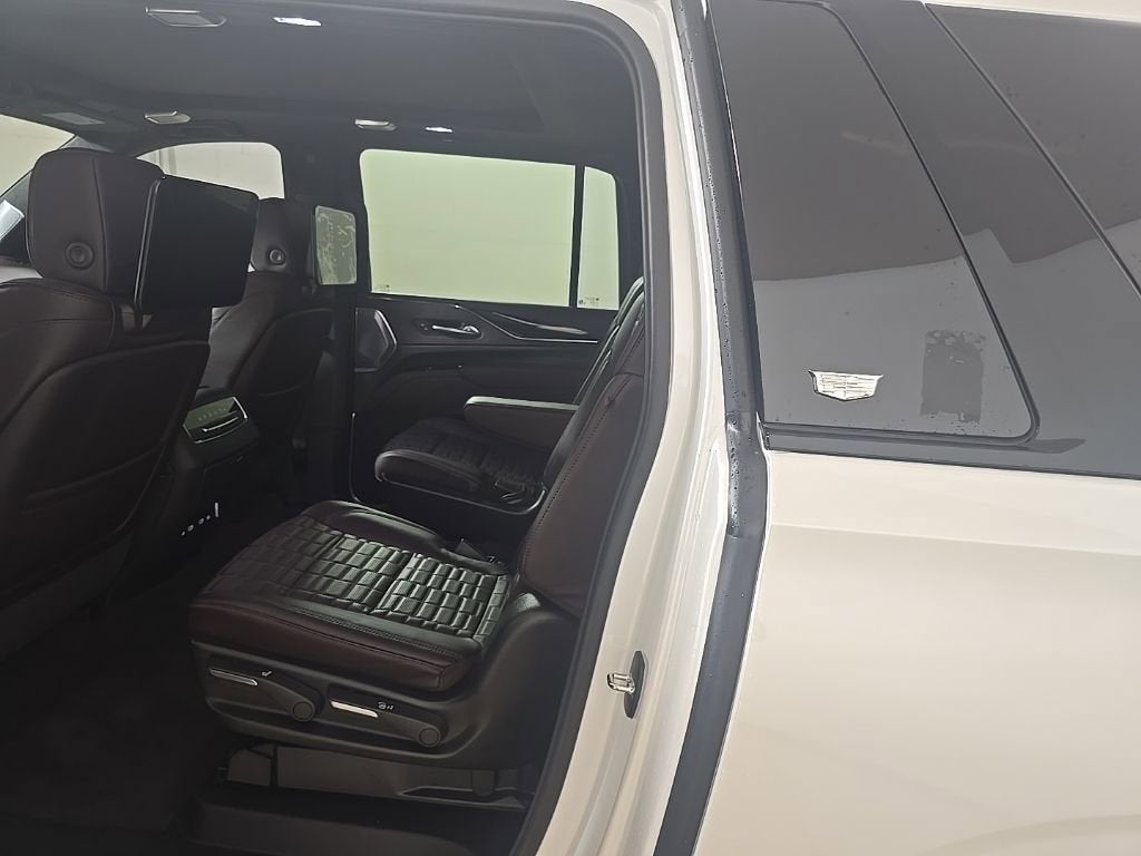 2024 Cadillac Escalade ESV Sport Platinum