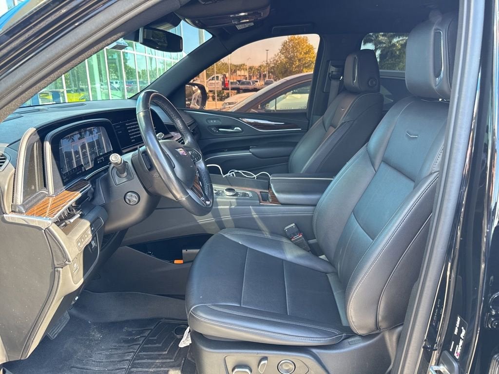 2022 Cadillac Escalade ESV Luxury
