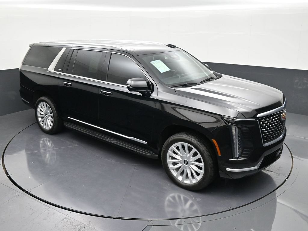 2025 Cadillac Escalade ESV Luxury