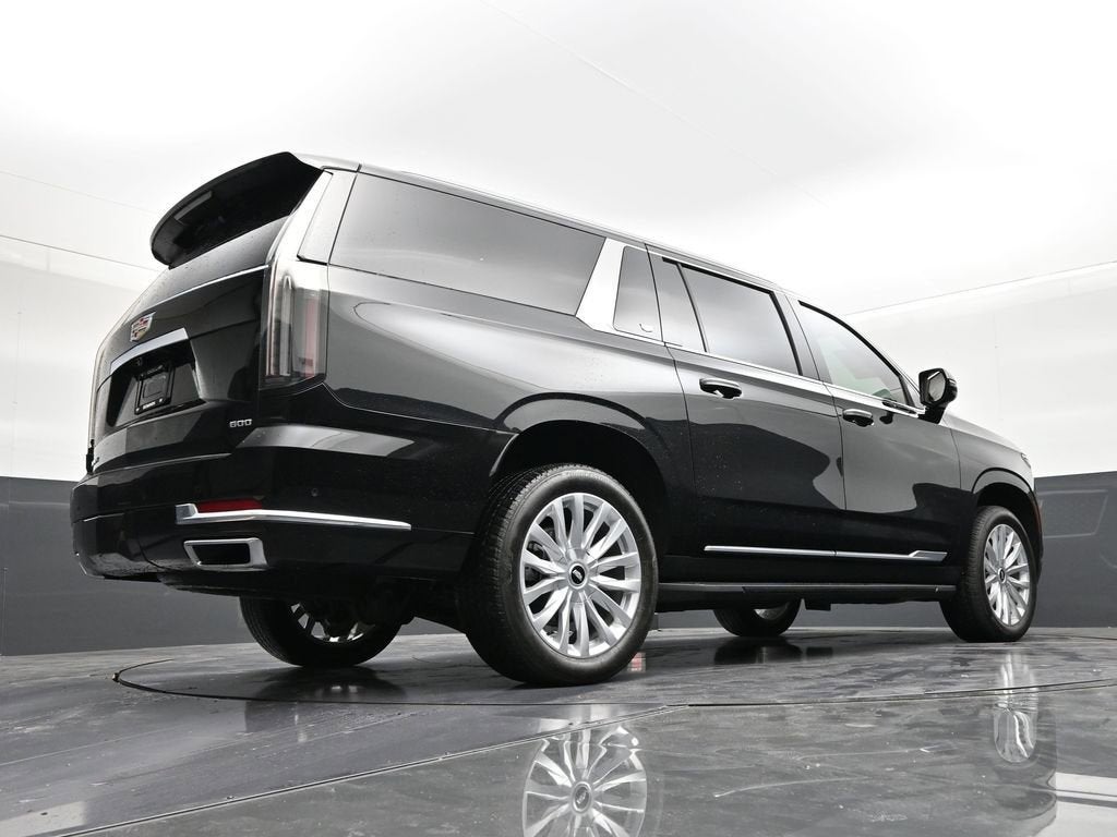 2025 Cadillac Escalade ESV Luxury