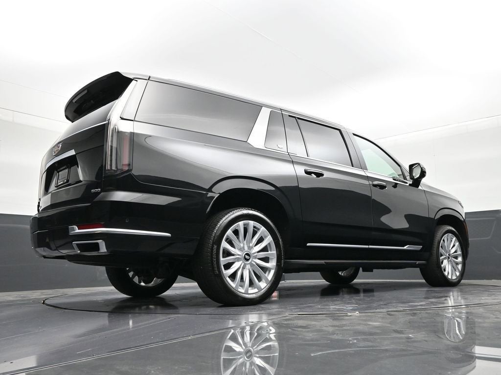 2025 Cadillac Escalade ESV Luxury