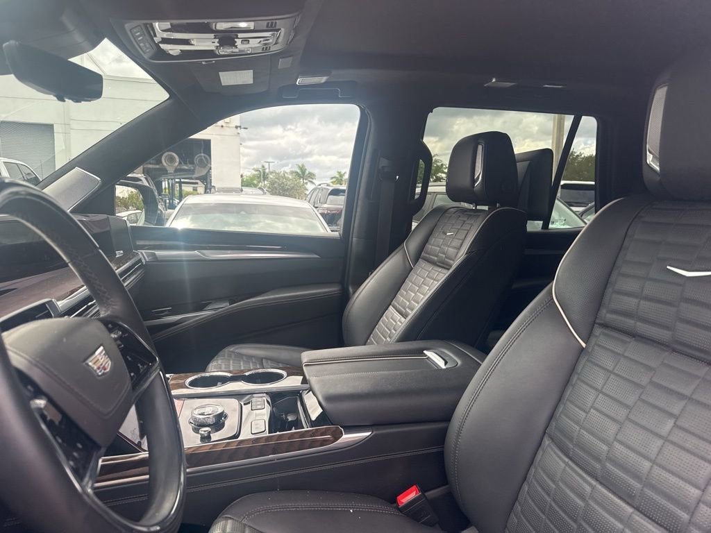 2025 Cadillac Escalade Premium Luxury Platinum