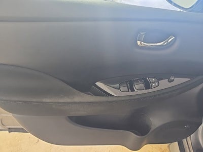 2022 Nissan LEAF SV
