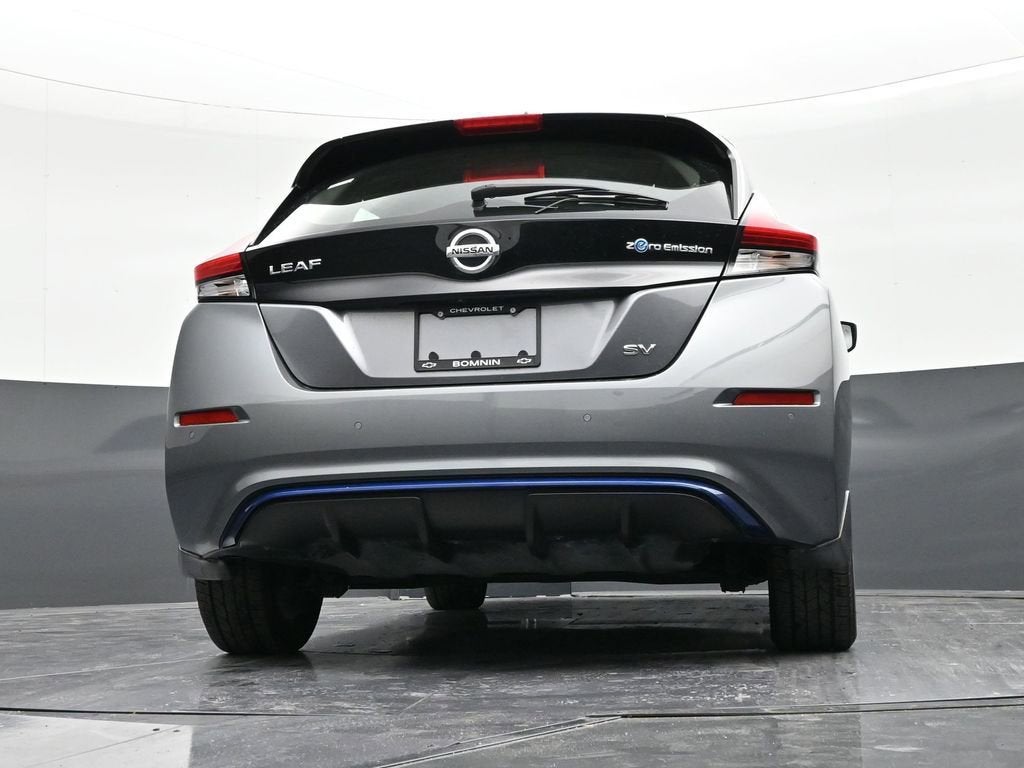 2022 Nissan LEAF SV