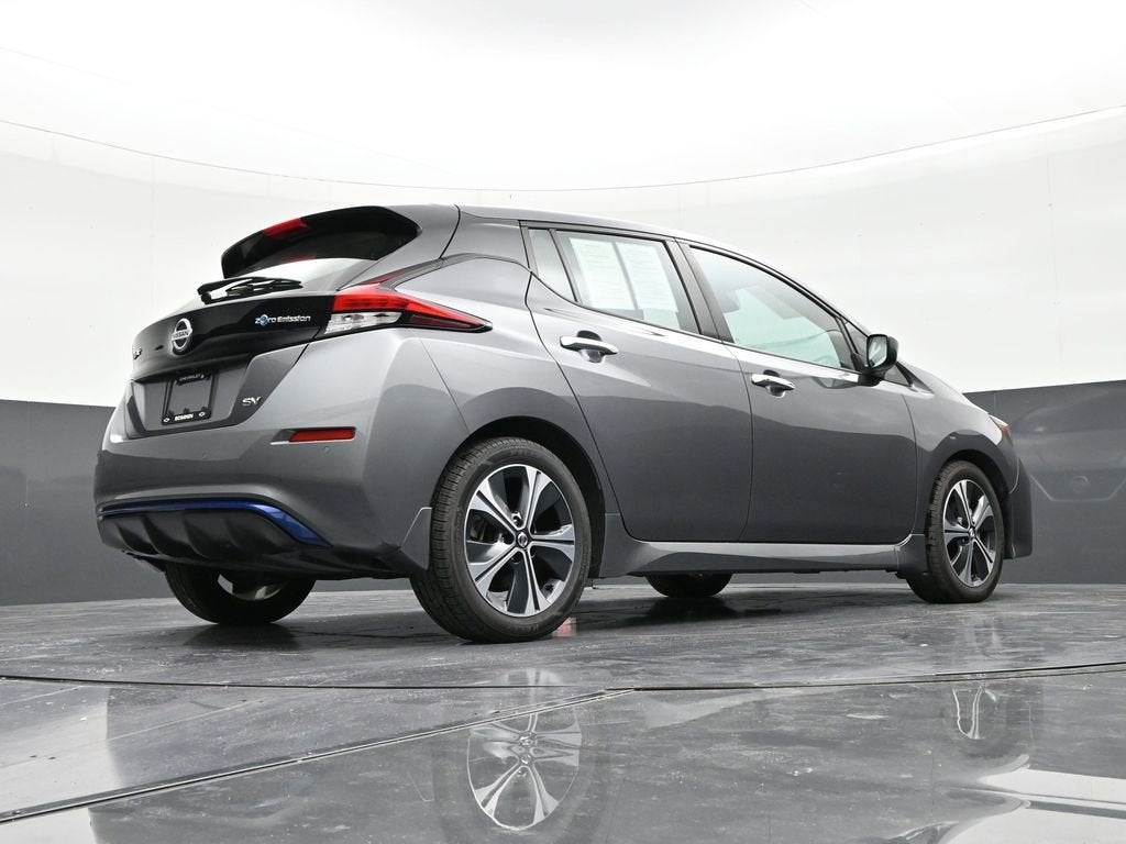 2022 Nissan LEAF SV