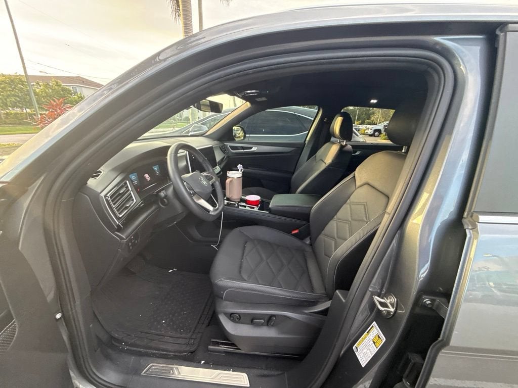 2024 Volkswagen Atlas Cross Sport 2.0T SE w/Technology