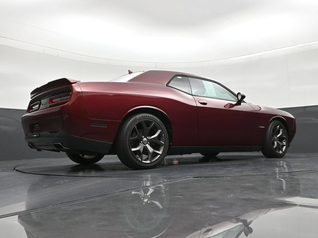 2018 Dodge Challenger SXT Plus