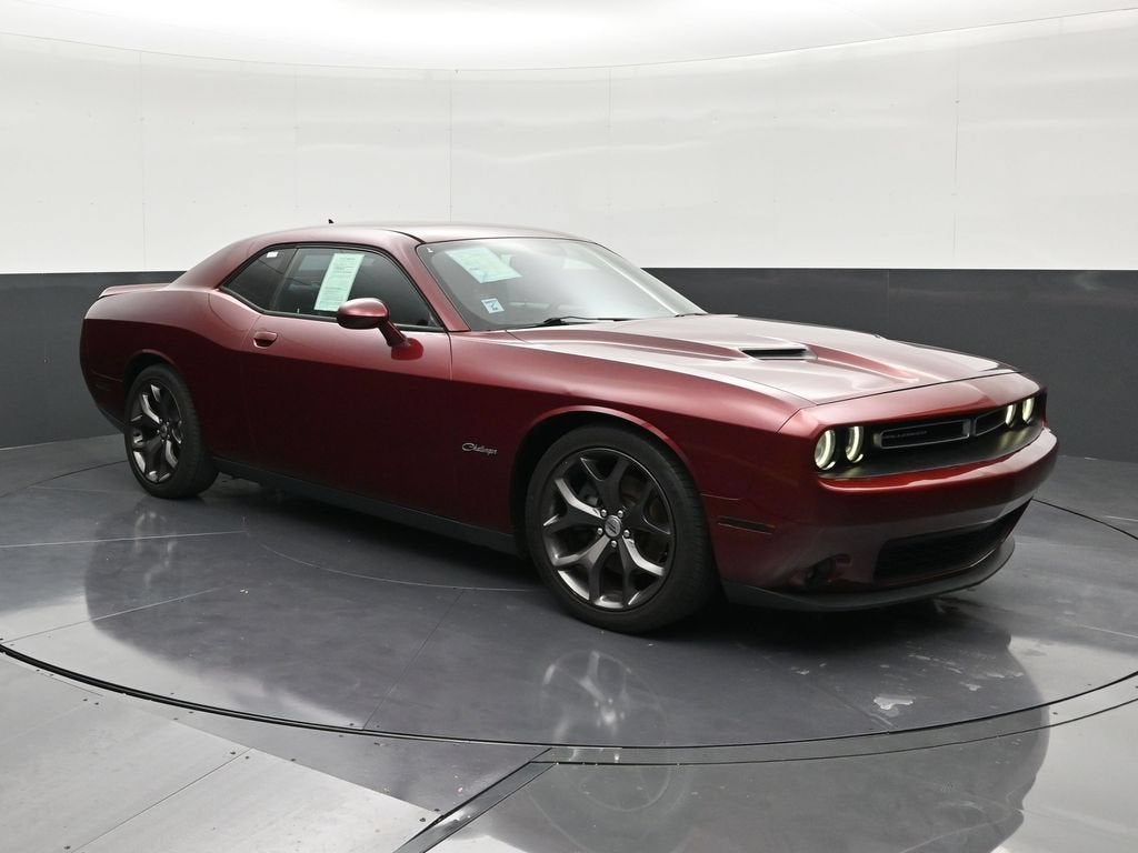 2018 Dodge Challenger SXT Plus