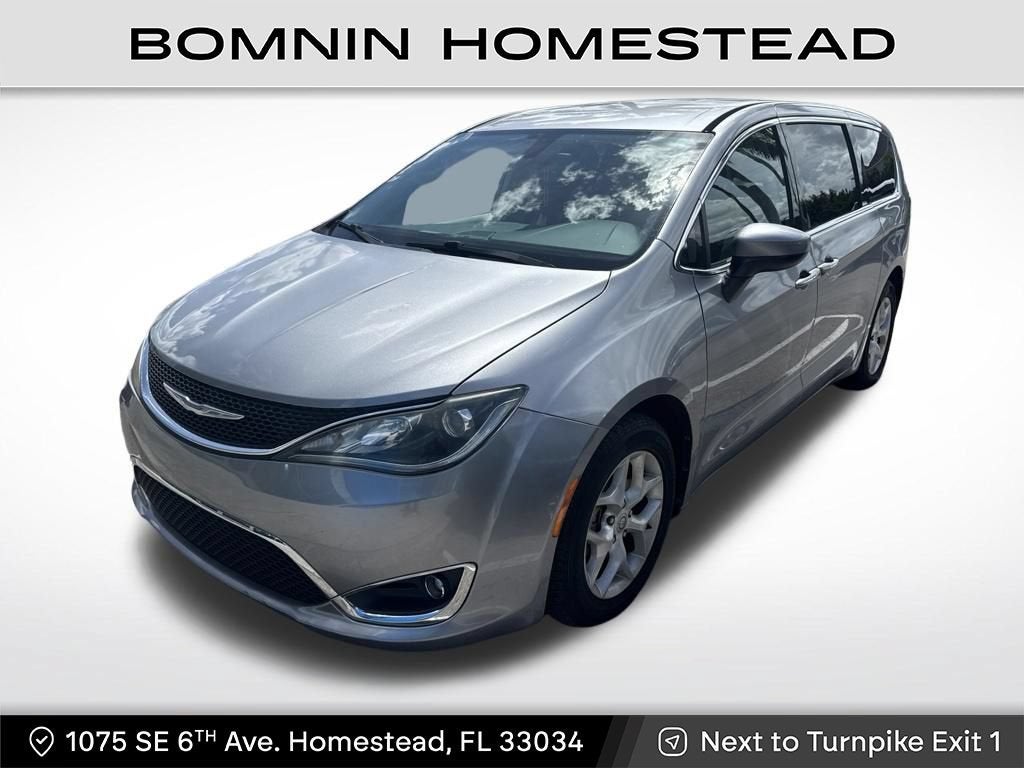 2017 Chrysler Pacifica Touring Plus