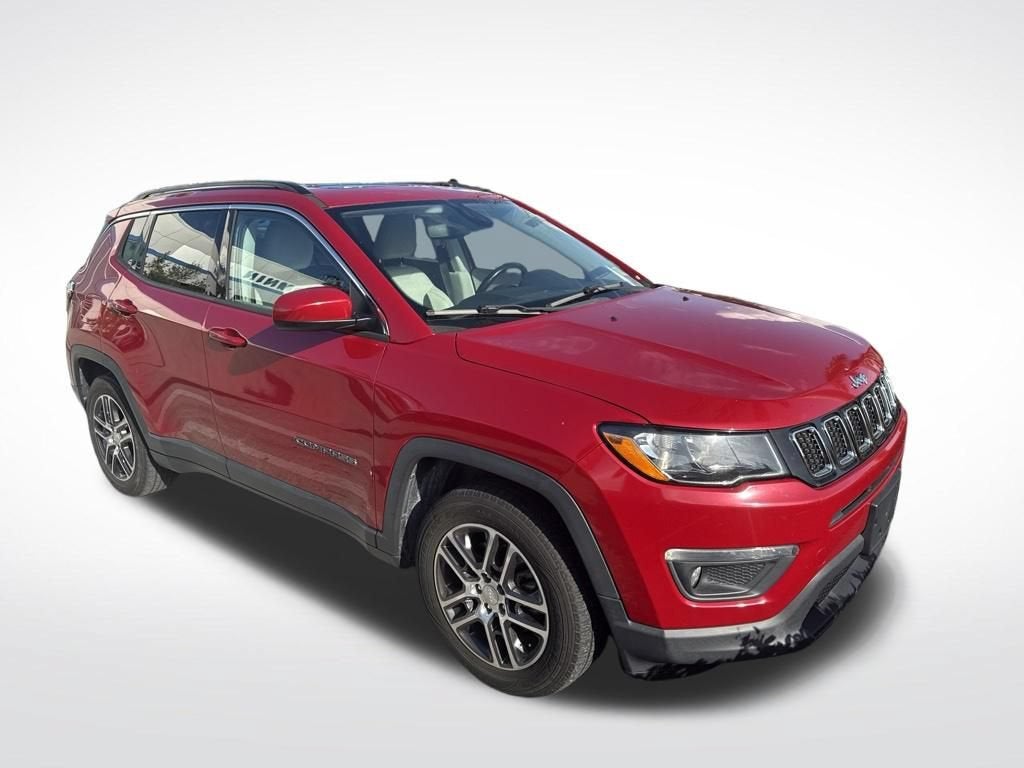 2018 Jeep Compass Latitude w/Sun/Wheel Pkg