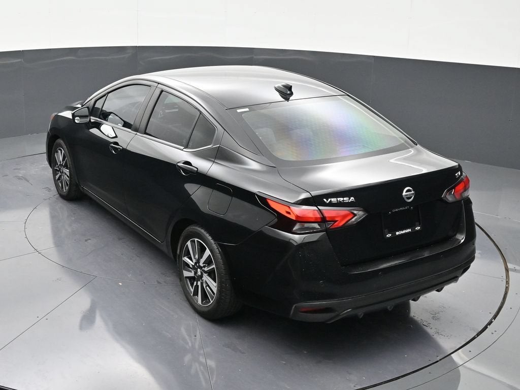 2021 Nissan Versa SV Xtronic CVT