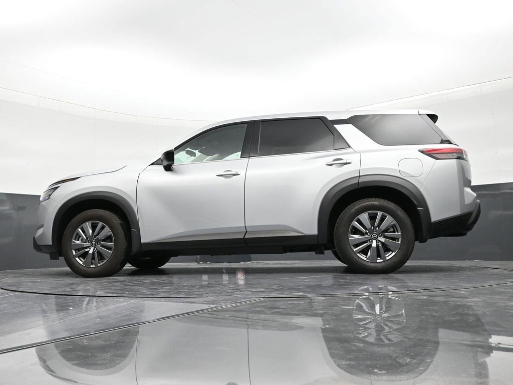 2025 Nissan Pathfinder S