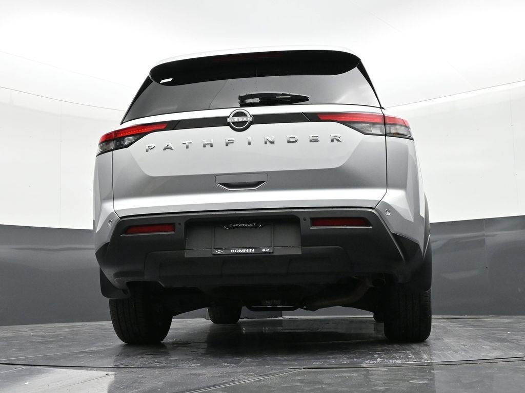 2025 Nissan Pathfinder S