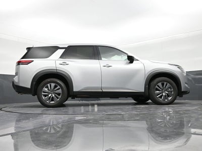 2025 Nissan Pathfinder S