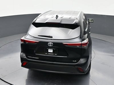 2025 Toyota Highlander LE