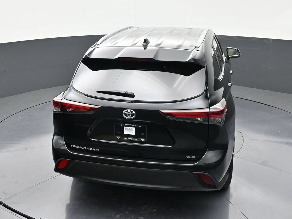 2025 Toyota Highlander LE