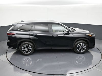 2025 Toyota Highlander LE
