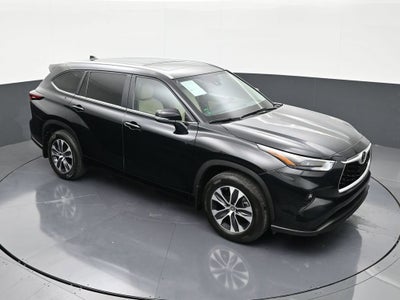 2025 Toyota Highlander LE