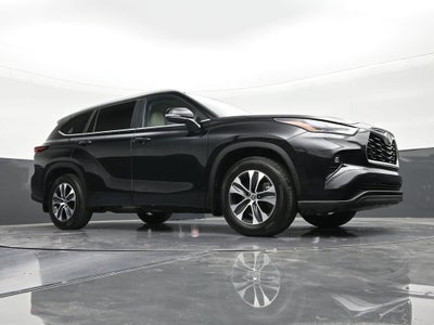 2025 Toyota Highlander LE