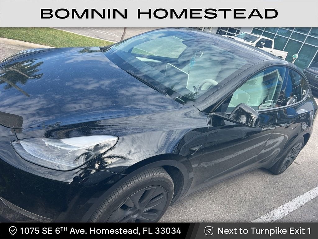 2024 Tesla Model Y LONG RANGE