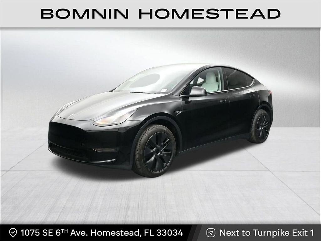 2024 Tesla Model Y LONG RANGE