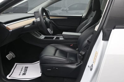 2023 Tesla Model Y Performance