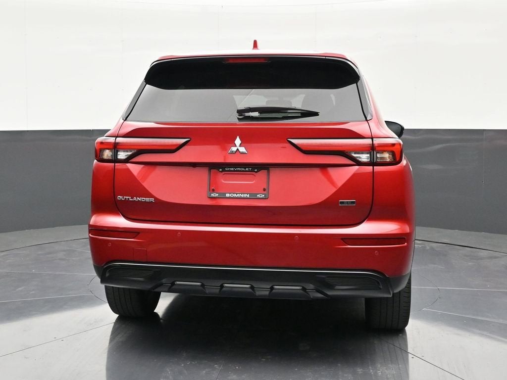 2023 Mitsubishi Outlander SE