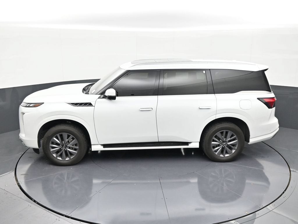 2025 INFINITI QX80 PURE