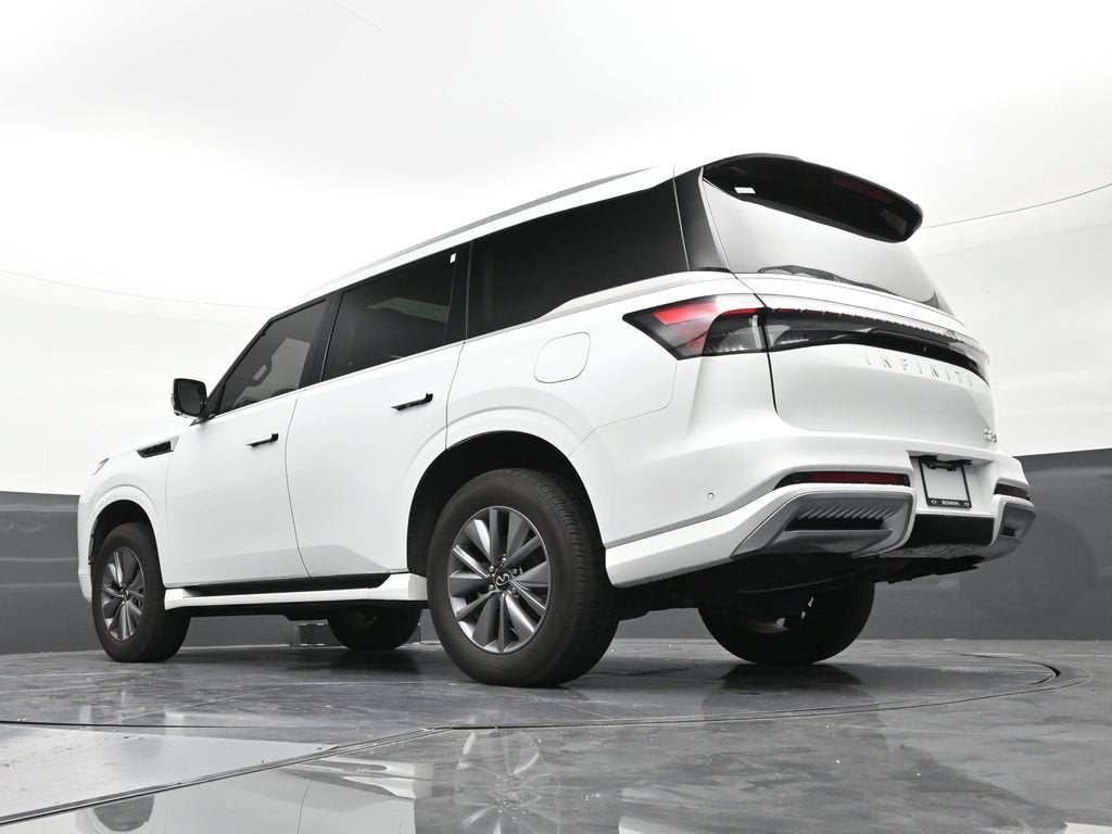 2025 INFINITI QX80 PURE