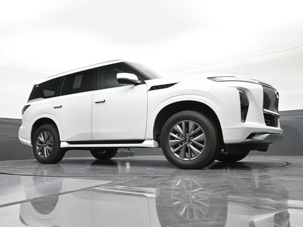 2025 INFINITI QX80 PURE