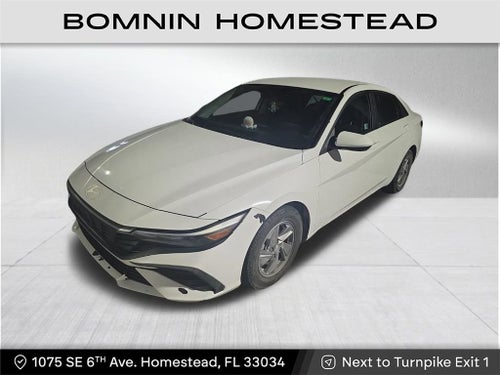 2024 Hyundai Elantra SE