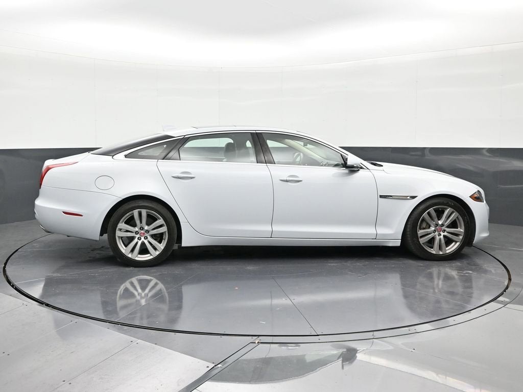 2016 Jaguar XJ XJL Portfolio