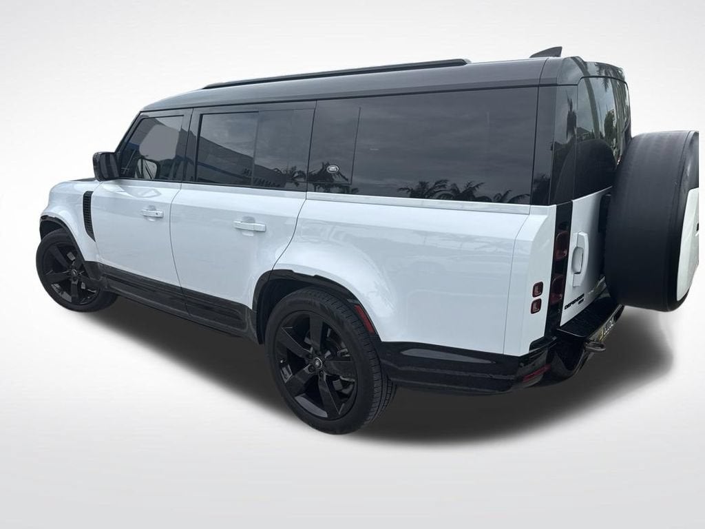 2023 Land Rover Defender X-Dynamic SE