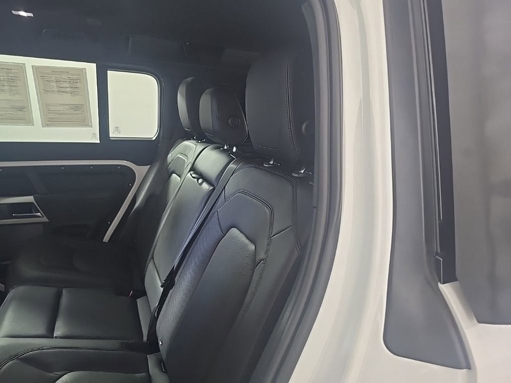 2023 Land Rover Defender S