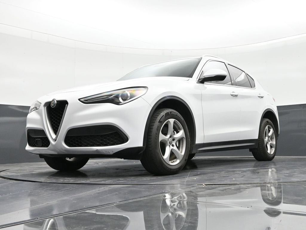 2020 Alfa Romeo Stelvio Base