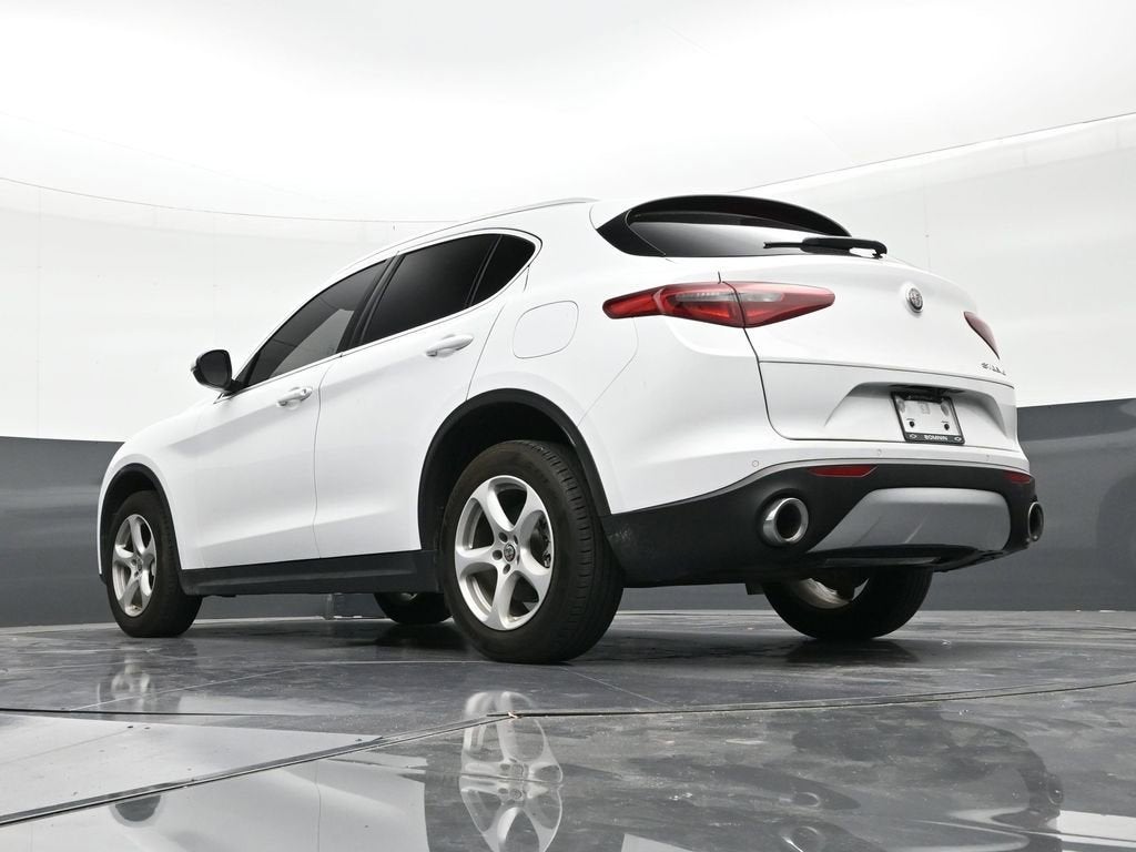 2020 Alfa Romeo Stelvio Base
