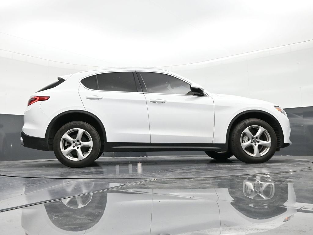 2020 Alfa Romeo Stelvio Base