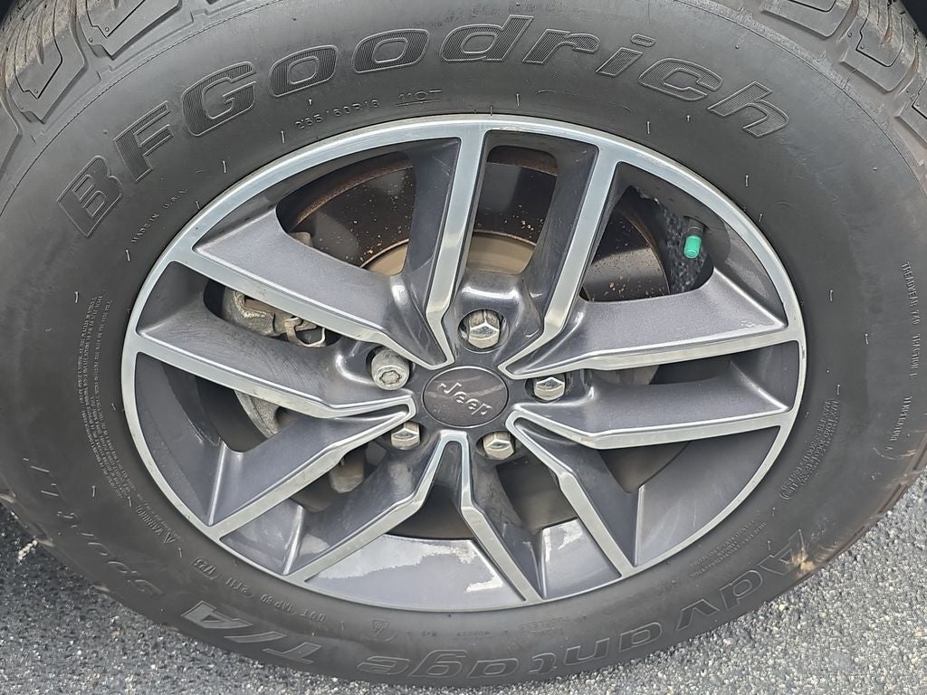 2019 Jeep Grand Cherokee Laredo E