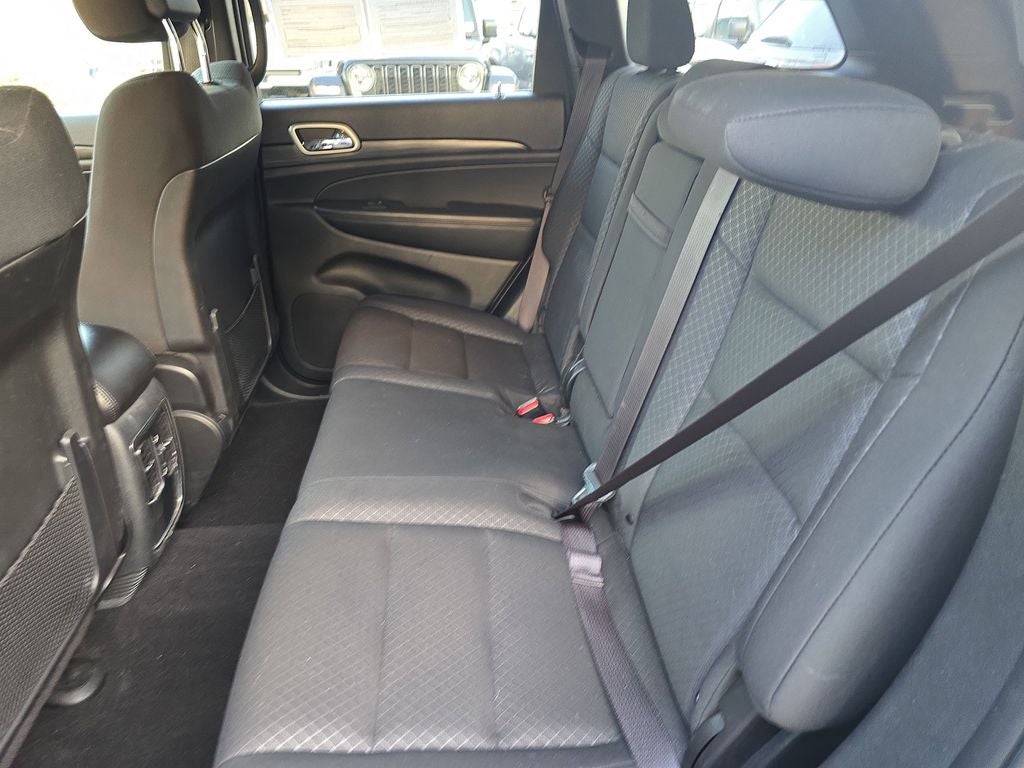 2019 Jeep Grand Cherokee Laredo E