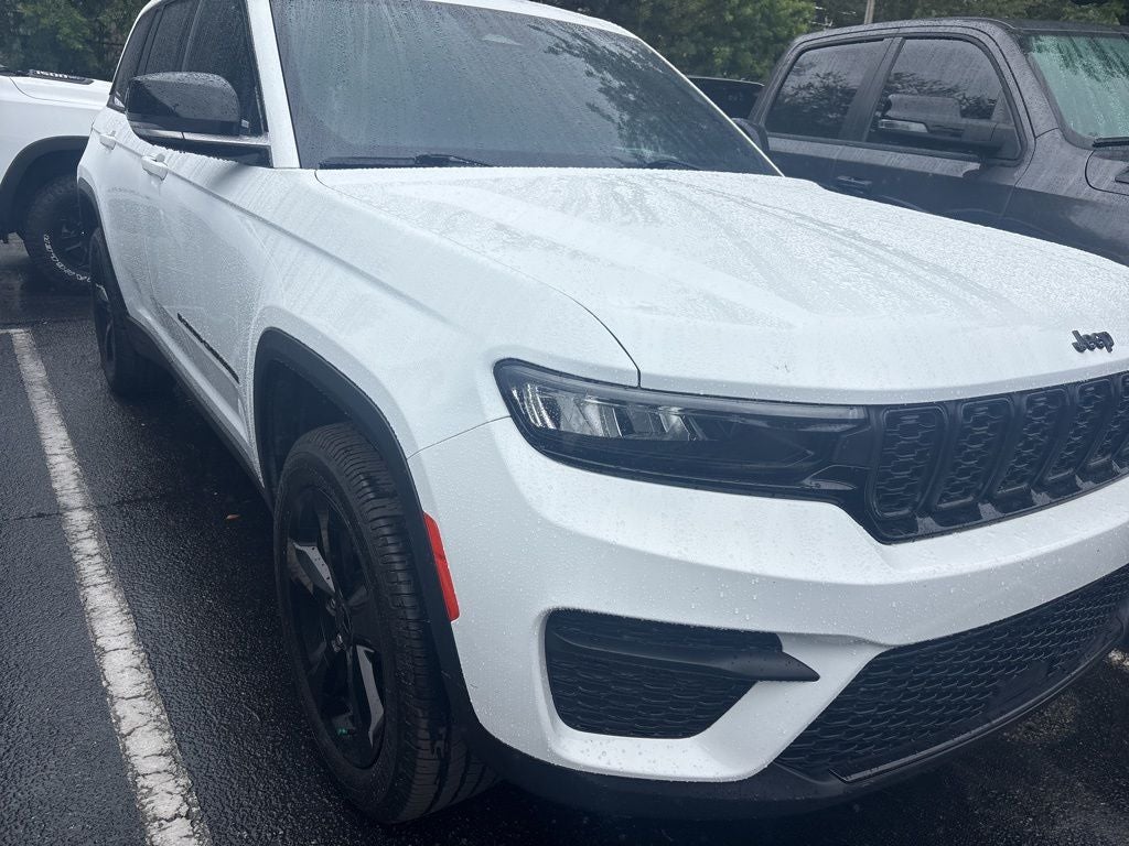 2022 Jeep Grand Cherokee Altitude