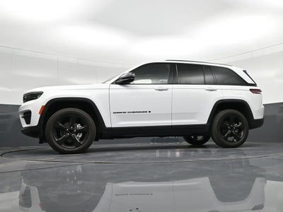 2022 Jeep Grand Cherokee Altitude