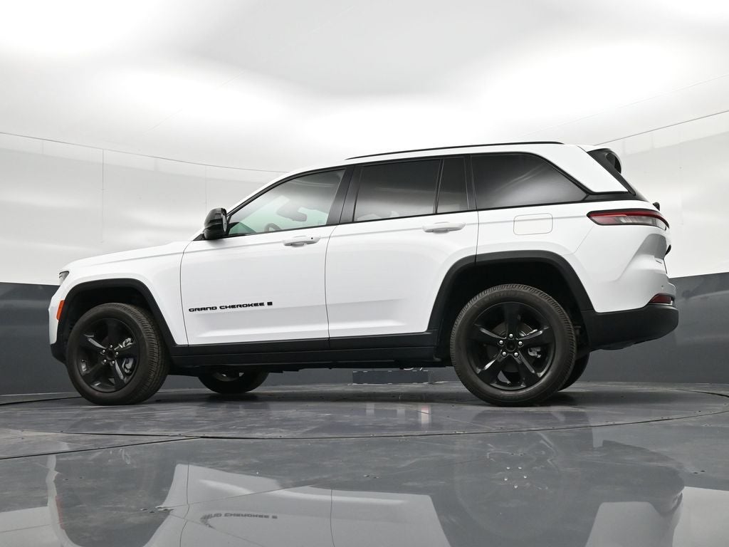 2022 Jeep Grand Cherokee Altitude