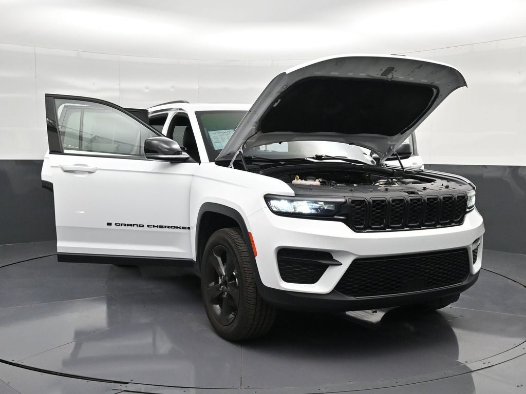 2022 Jeep Grand Cherokee Altitude