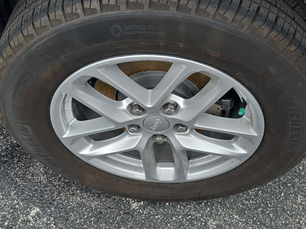 2023 Jeep Grand Cherokee Laredo