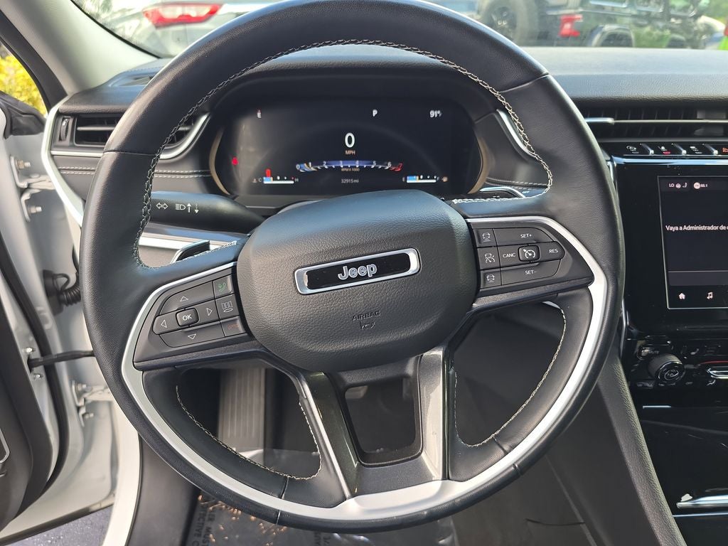 2022 Jeep Grand Cherokee L Laredo