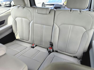 2024 Jeep Wagoneer Base